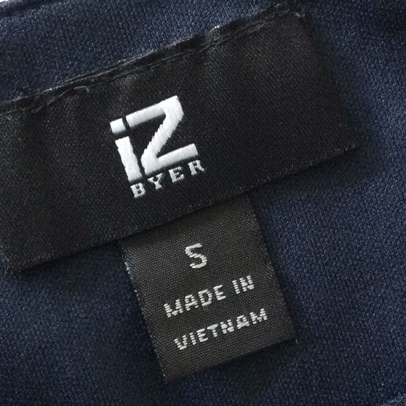 Beautiful navy blue top - Picture 6 of 6